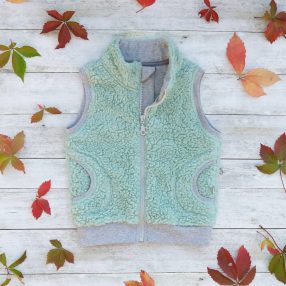 Felsőruházat_Pulcsik, mellények_Nincs kinn a derekad! cipzáras mellény - Lágy menta