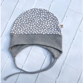 Sapka bukósisak alá, Mindenhez passzoló szürke, kockás