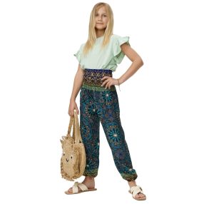 Iskolás ruházat (6-14 év)