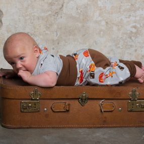 Újszülött babaruha (kb. 0-3 hó)